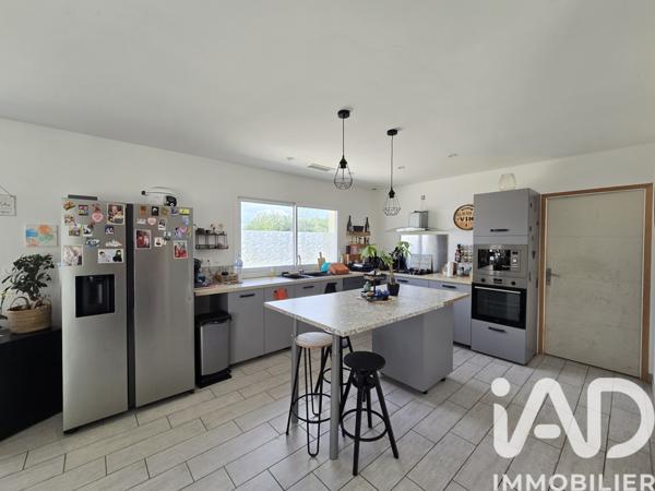 Maison à vendre 6 pièces 138 m² Tonnay-Charente