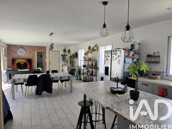 Maison à vendre 6 pièces 138 m² Tonnay-Charente