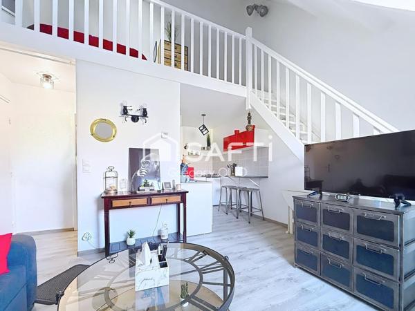 Appartement type studio duplex en parfait état