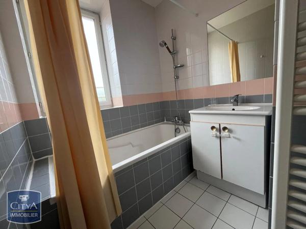 Appartement à louer 3 pièces 58.97m² Sainte-Cécile (71250)