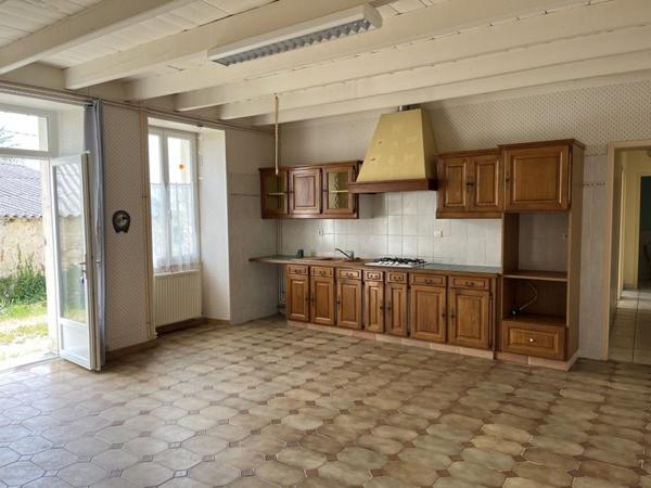 Maison à vendre 117 568 € Mainfonds 4 p 76 m² DPE E