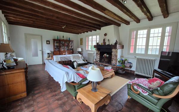 Maison à vendre    8 pièces •  Jouy-le-Châtel