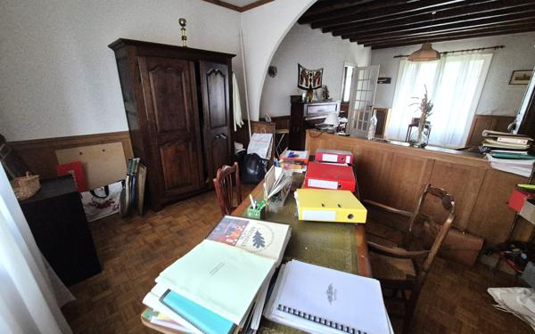 Maison à vendre    8 pièces •  Jouy-le-Châtel