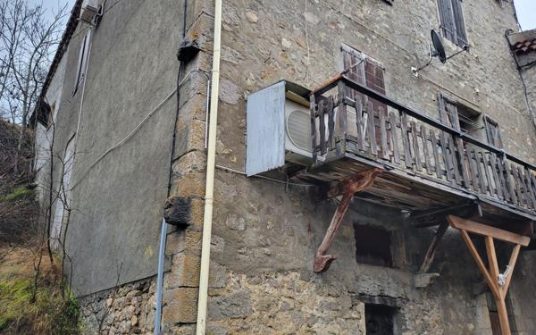 Maison à vendre    4 pièces • 98 m2 Saint-Pierre-d'Argençon