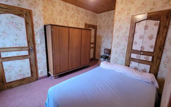 Maison à vendre    4 pièces • 98 m2 Saint-Pierre-d'Argençon