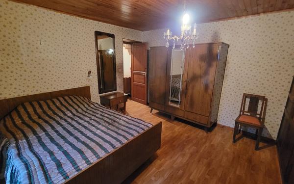 Maison à vendre    4 pièces • 98 m2 Saint-Pierre-d'Argençon