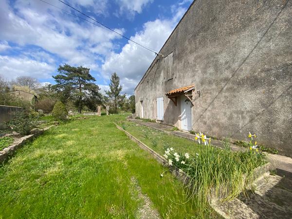 Maison Tonnay-Charente 112 m² 4 pièces à rénover