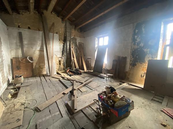 Maison Tonnay-Charente 112 m² 4 pièces à rénover