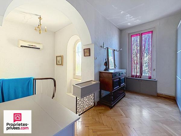 Pointe rouge Villa T4 + T2 + Garage sur 347 m² de terrain