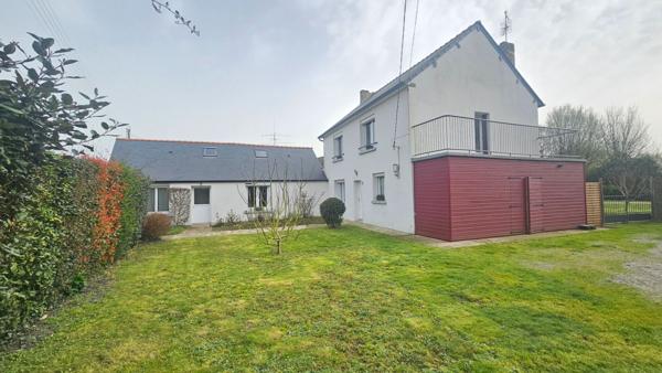 Maison d'Exception à Vendre à Donges - 7 Pièces, 4 Chambres, Grand Terrain