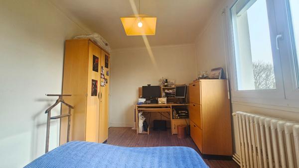 Maison d'Exception à Vendre à Donges - 7 Pièces, 4 Chambres, Grand Terrain