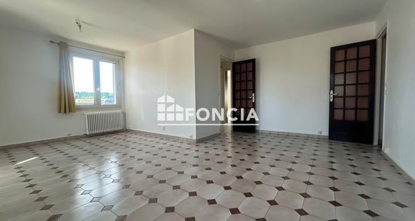 Location Appartement 2 pièces 55.41 m² - Chatou 78400