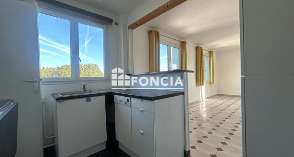 Location Appartement 2 pièces 55.41 m² - Chatou 78400
