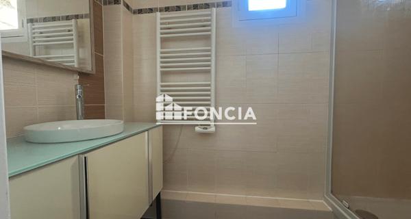Location Appartement 2 pièces 55.41 m² - Chatou 78400