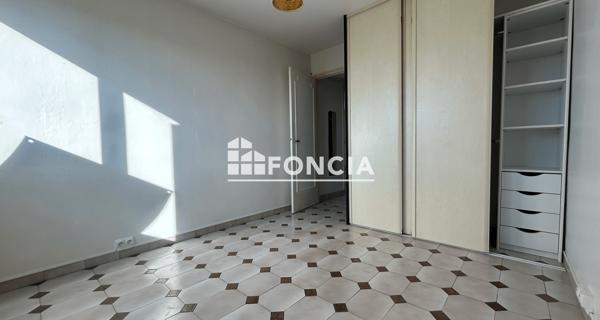Location Appartement 2 pièces 55.41 m² - Chatou 78400