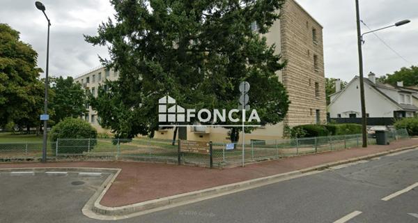 Location Appartement 2 pièces 55.41 m² - Chatou 78400