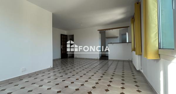 Location Appartement 2 pièces 55.41 m² - Chatou 78400