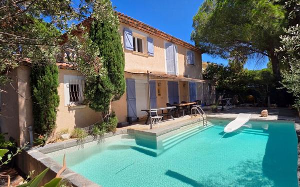 Maison à vendre    6 pièces •  Fréjus