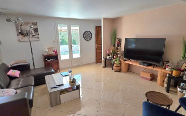 Maison à vendre    6 pièces •  Fréjus