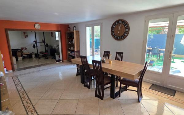 Maison à vendre    6 pièces •  Fréjus