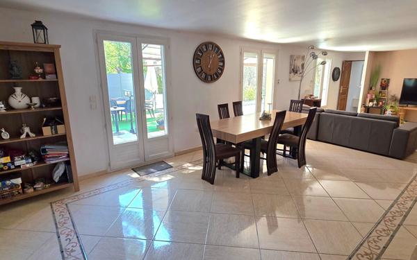 Maison à vendre    6 pièces •  Fréjus