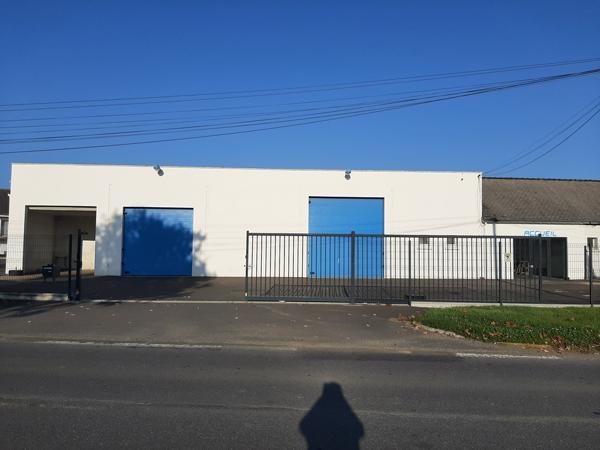 A LOUER, LOCAL D'ACTIVTE de 470 m² environ sur parcelle de 1 524 m² - MEILLERAYE DE BRETAGNE