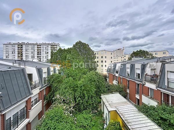 Vente
                Appartement32 m² - 2 Pièces -
                    IVRY SUR SEINE (94200)
