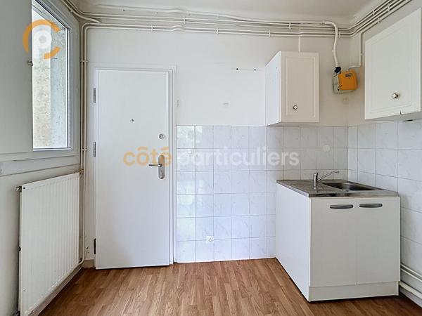 Vente
                Appartement32 m² - 2 Pièces -
                    IVRY SUR SEINE (94200)