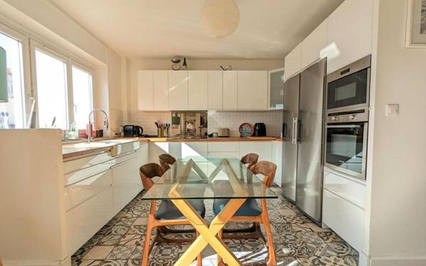 Appartement à louer    6 pièces • 130,92 m2 Lyon 6