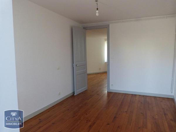 Appartement à louer 4 pièces 70.72m²