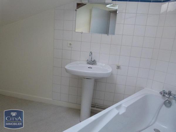 Appartement à louer 4 pièces 70.72m²