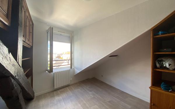 Appartement à louer    1 pièce •  Tours