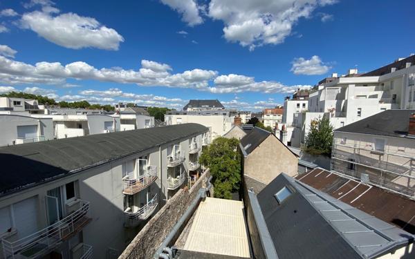 Appartement à louer    1 pièce •  Tours