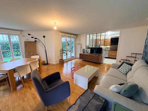 A louer - Coeur de ville - 3 pieces de 85m² en rez de jardin