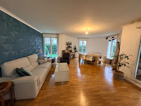 A louer - Coeur de ville - 3 pieces de 85m² en rez de jardin