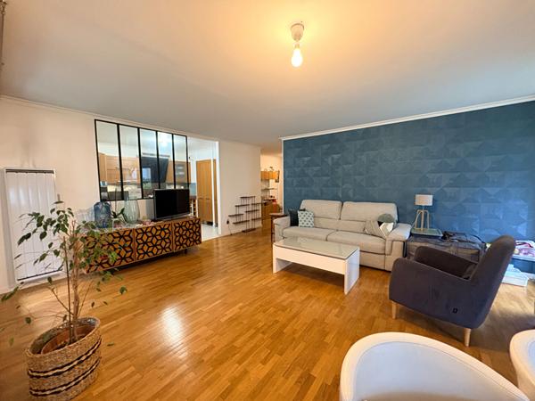 A louer - Coeur de ville - 3 pieces de 85m² en rez de jardin