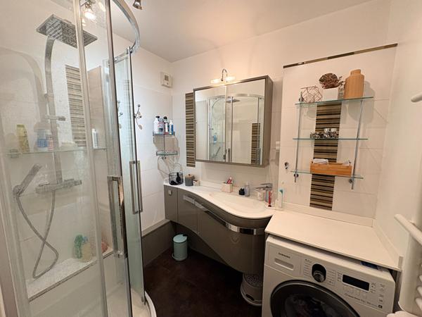 A louer - Coeur de ville - 3 pieces de 85m² en rez de jardin