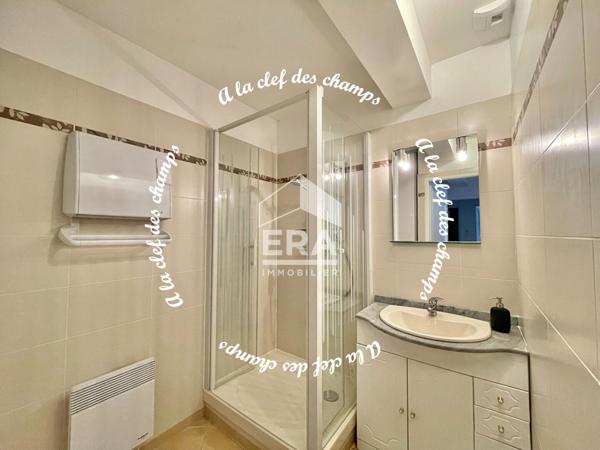 Maison 7 pièce(s) 206 m2