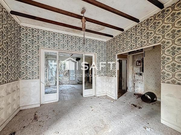 MAISON AVEC GROS TRAVAUX