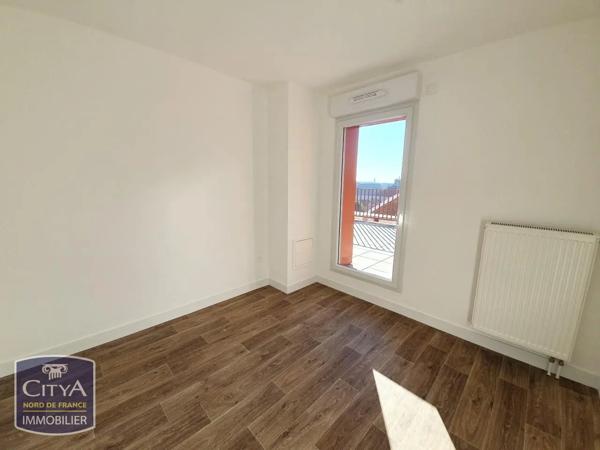 Appartement à louer 4 pièces 79.34m² Valenciennes (59300)