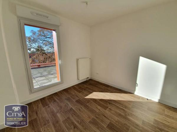 Appartement à louer 4 pièces 79.34m² Valenciennes (59300)