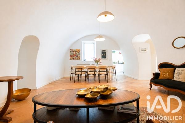 Maison à vendre 7 pièces 220 m² Lançon-Provence