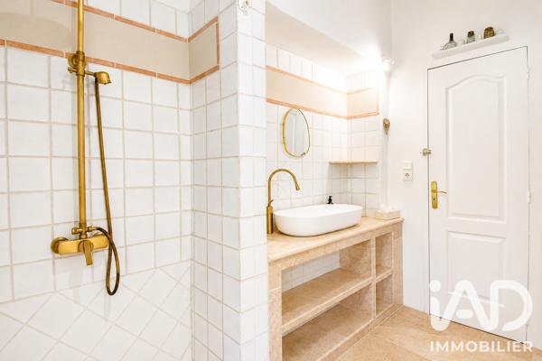 Maison à vendre 7 pièces 220 m² Lançon-Provence