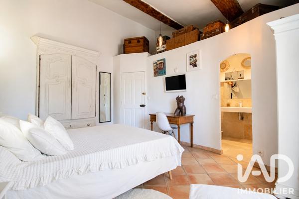 Maison à vendre 7 pièces 220 m² Lançon-Provence
