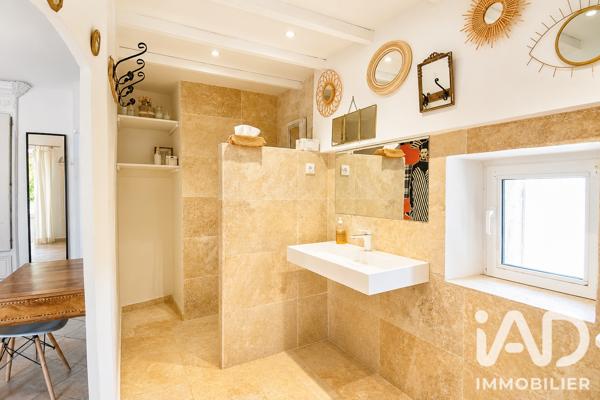 Maison à vendre 7 pièces 220 m² Lançon-Provence
