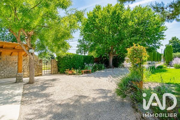 Maison à vendre 7 pièces 220 m² Lançon-Provence