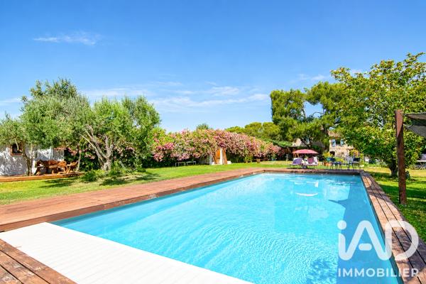 Maison à vendre 7 pièces 220 m² Lançon-Provence
