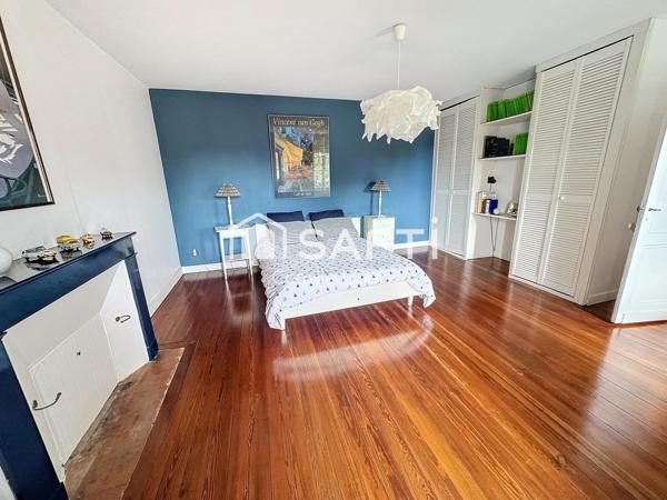 Maison en pierre au coeur d'Arveyres