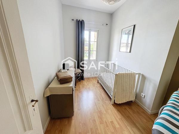 Maison en pierre au coeur d'Arveyres