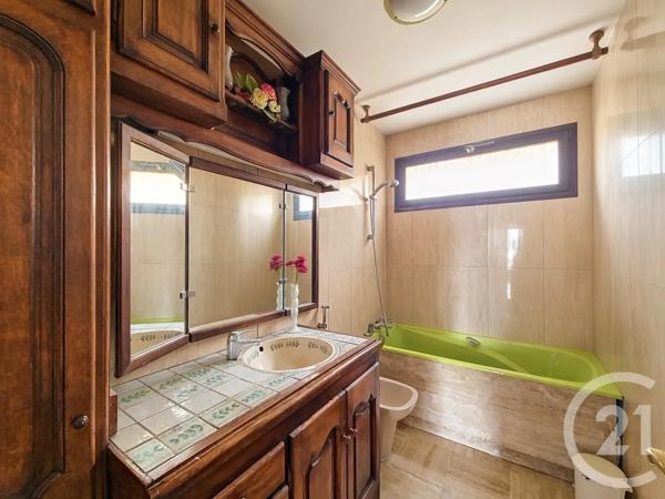 Appartement F4 à vendre  4 pièces - 85 m 2   FRESNES  - 94